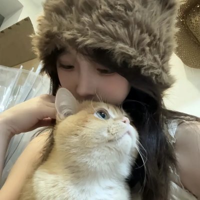 镜内情谜